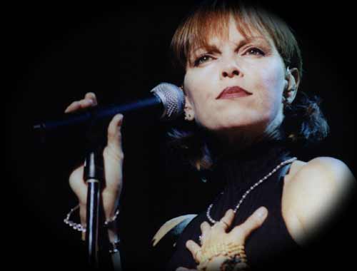 Pat Benatar 2001 concert tour photo